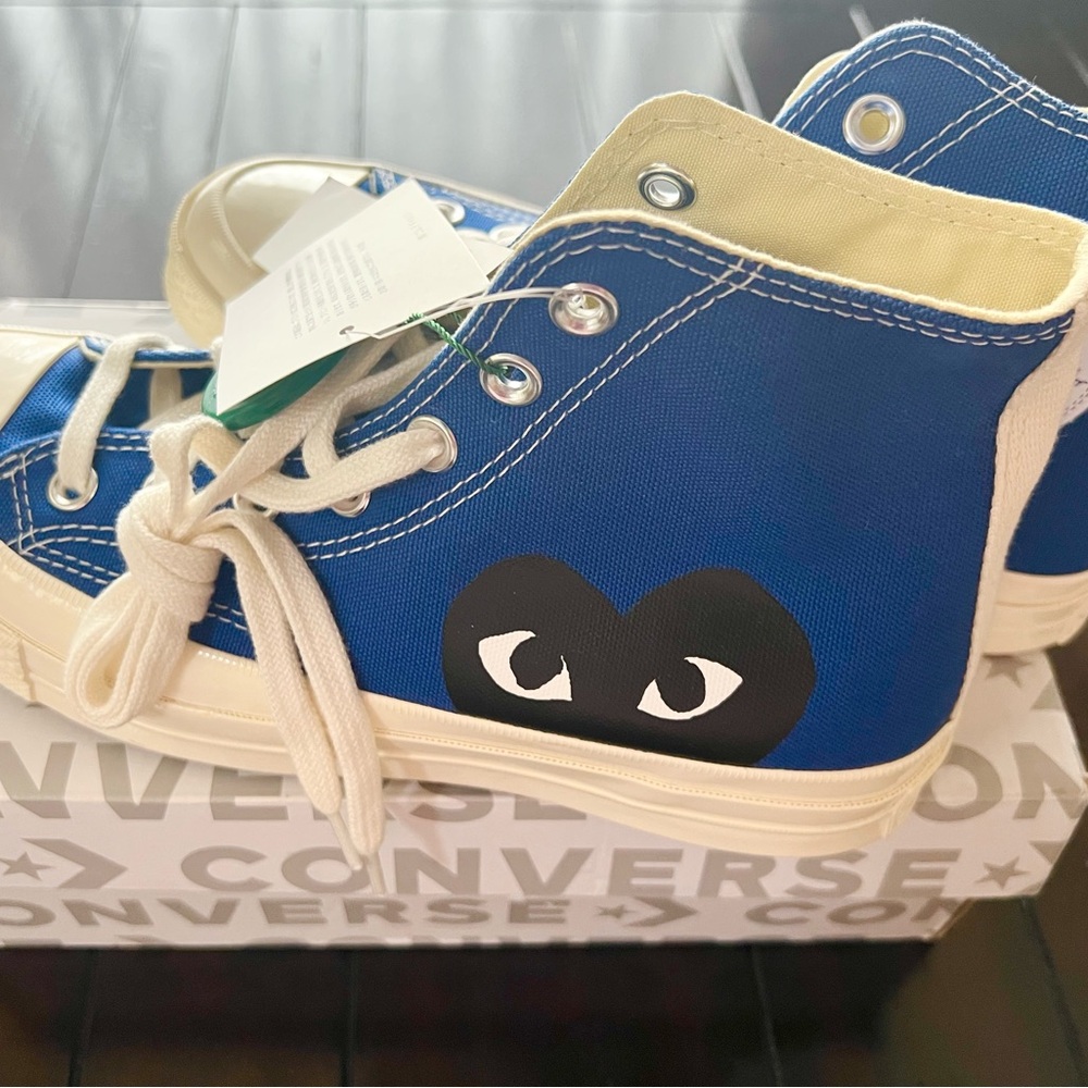 Converse Kids Blue and Cream High-Tops